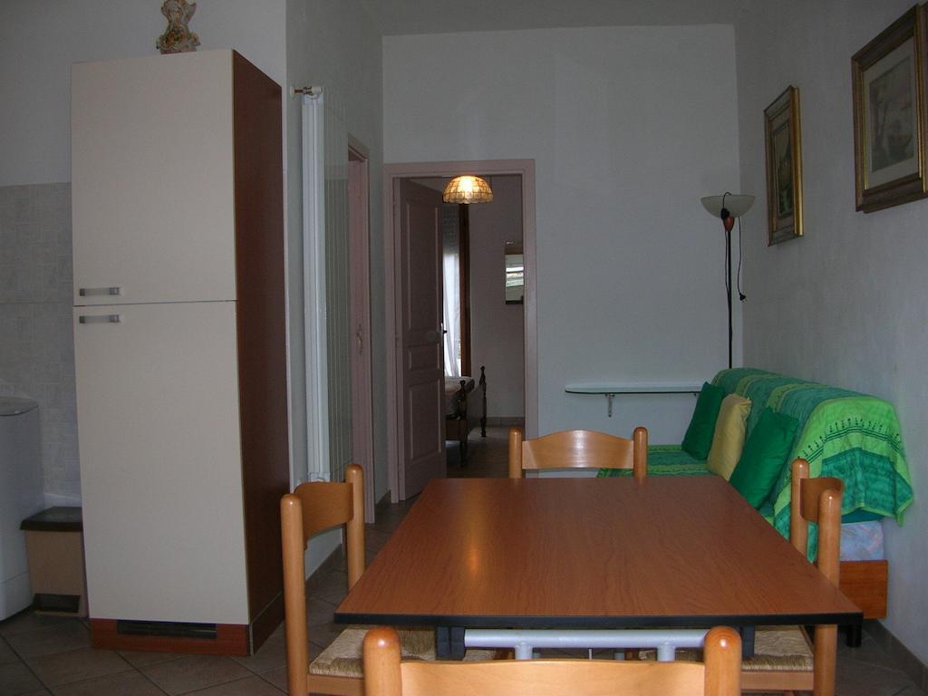 Holiday Villas Marina di Massa Room photo